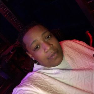 Meet your Posher, Latoya